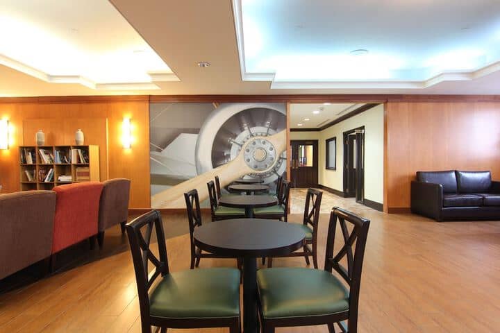 Hotel Interior 4 of 32